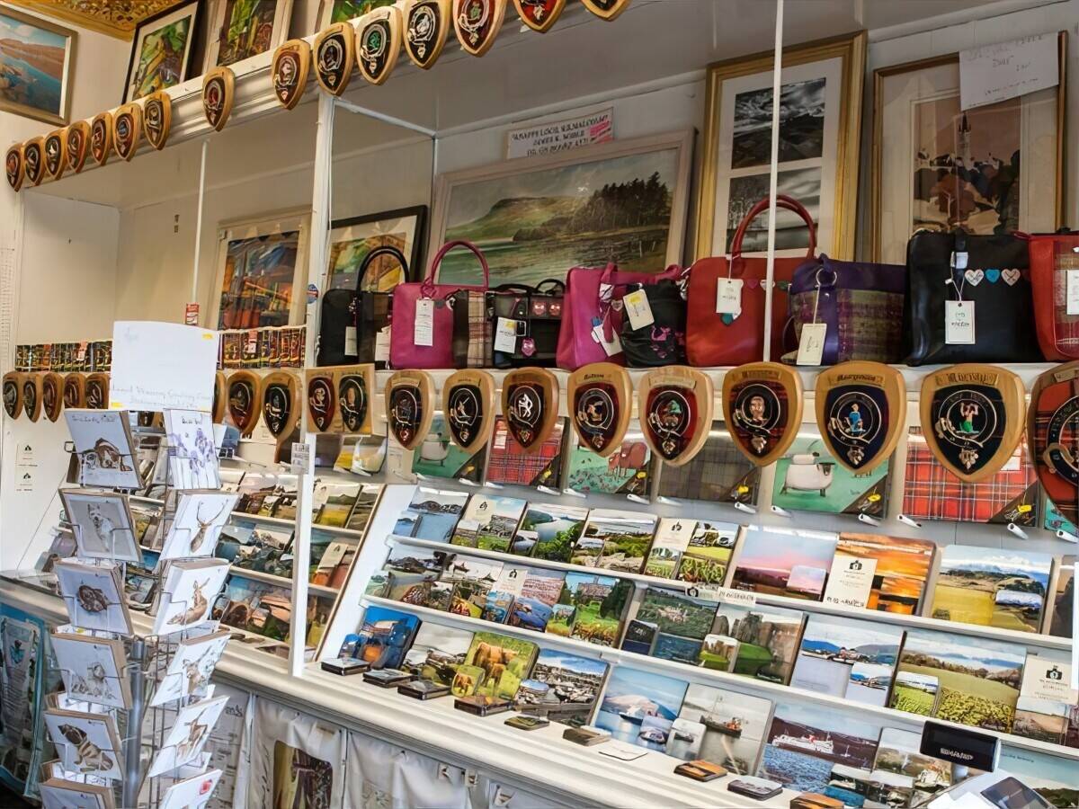 Displays of local artwork, handbags and cards